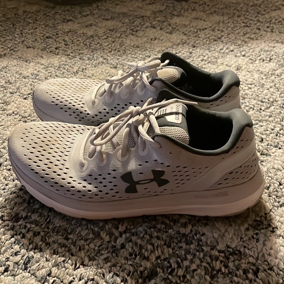 Under Armour sneakers - Picture 2 of 7